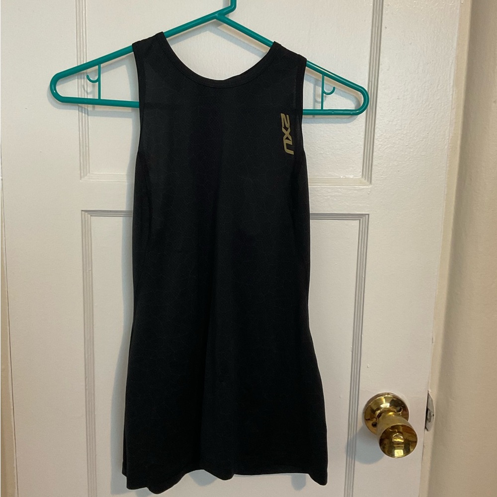 2XU Black Hive pattern Women’s Racerback Athletic Tank Size 2